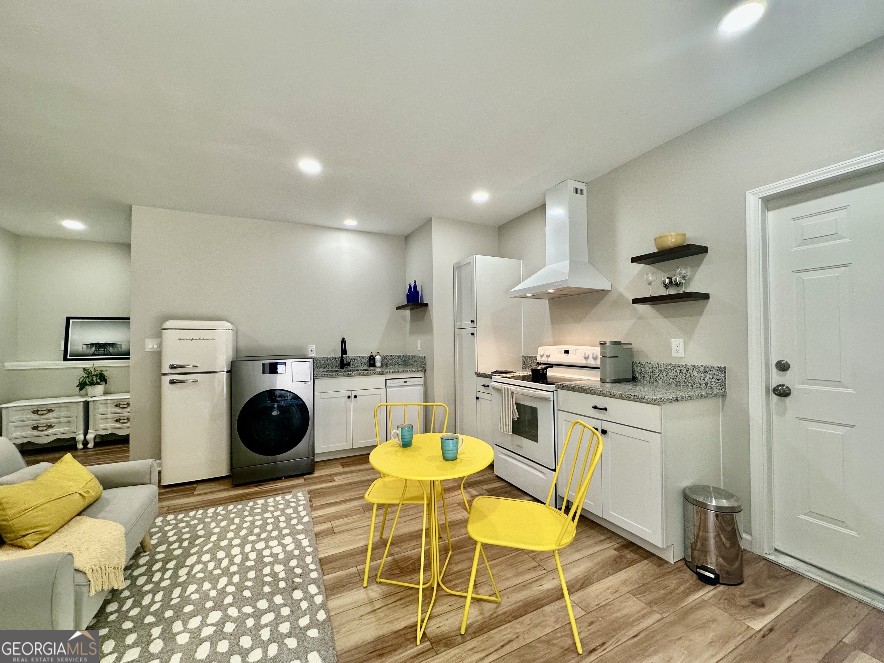 110 Julie RD