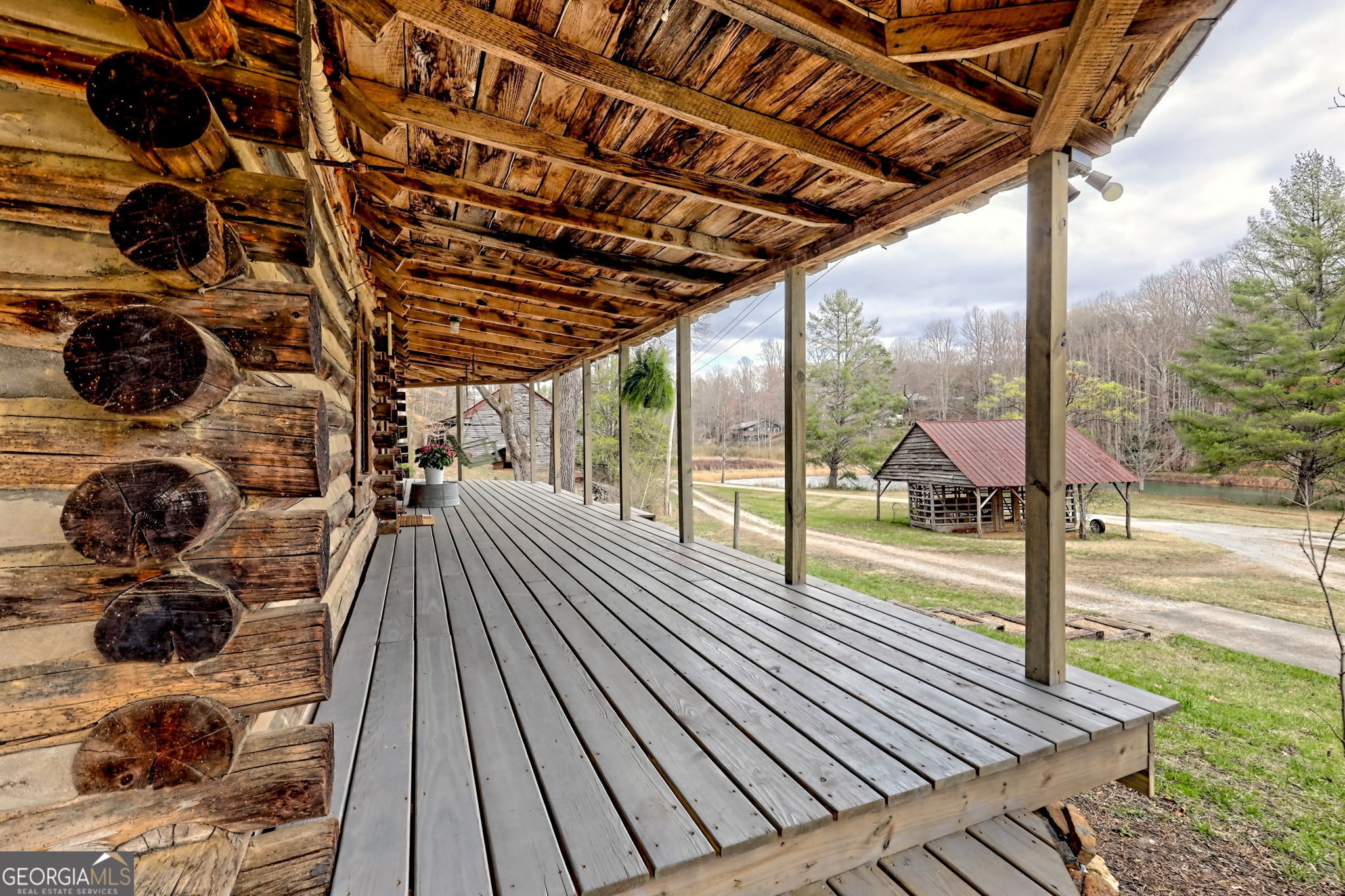 Otto, North Carolina 28763, United States, 1 Bedroom Bedrooms, ,1 BathroomBathrooms,Residential,Active,94032