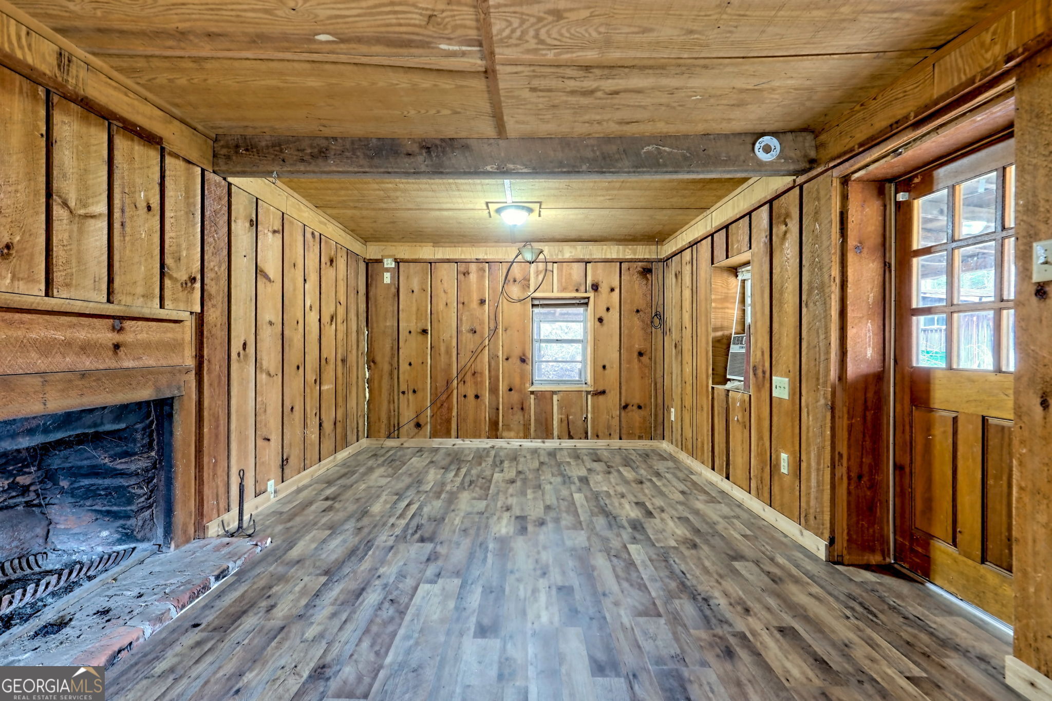 Otto, North Carolina 28763, United States, 1 Bedroom Bedrooms, ,1 BathroomBathrooms,Residential,Active,94032