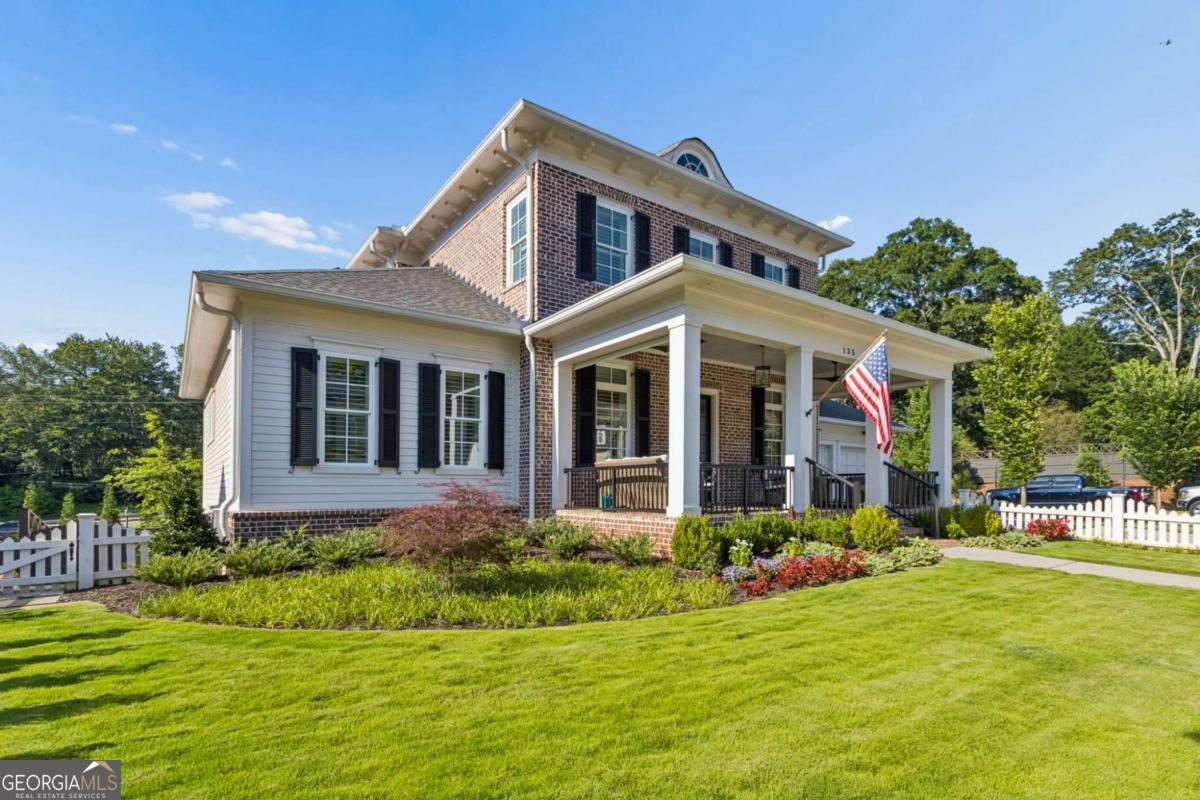 135 Emerson CT
