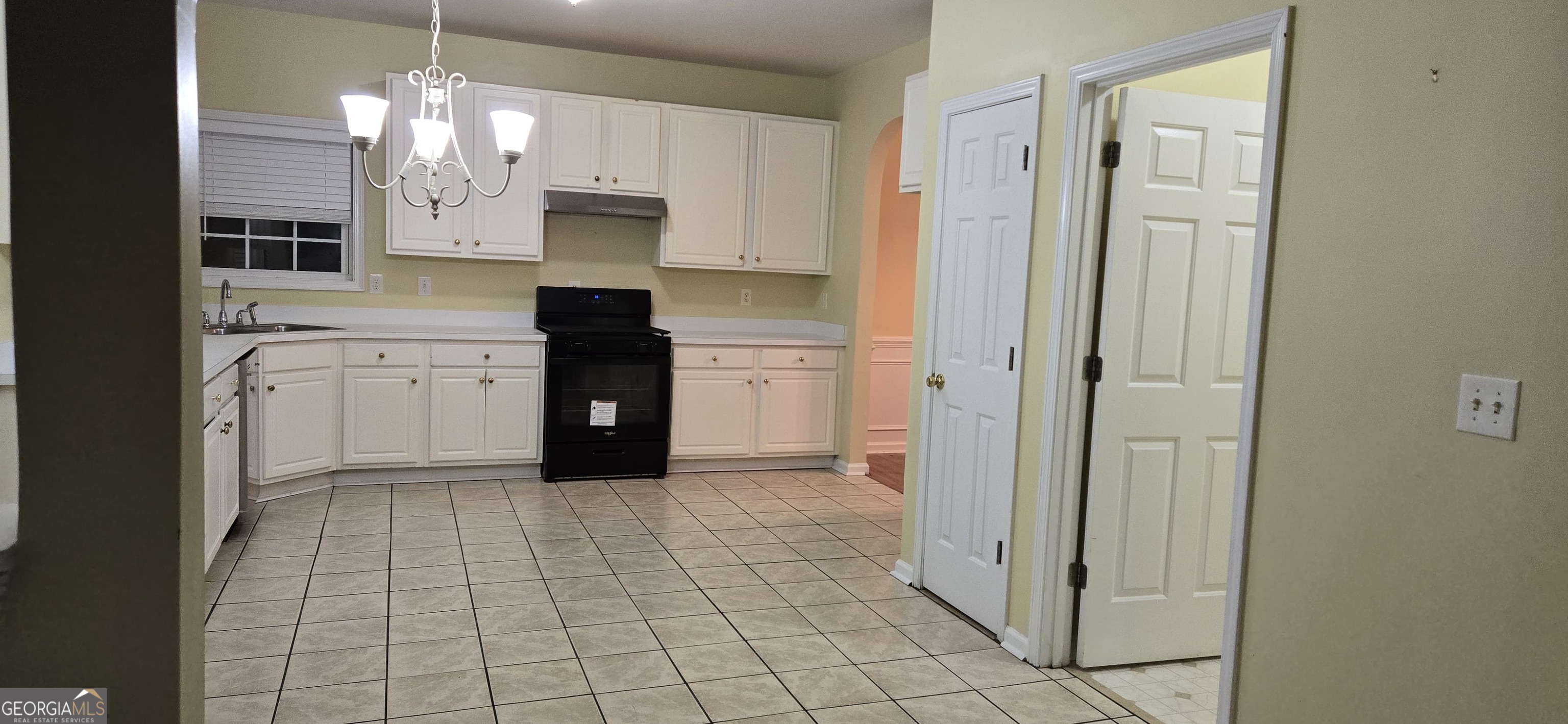 7365 Royale LN
