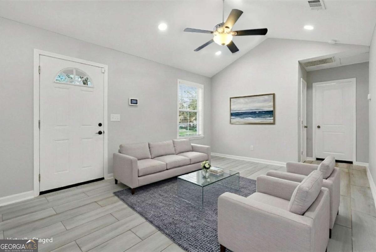 4758 Manse DR