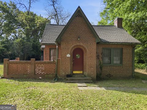 131 E Baldwin ST Milledgeville GA 31061