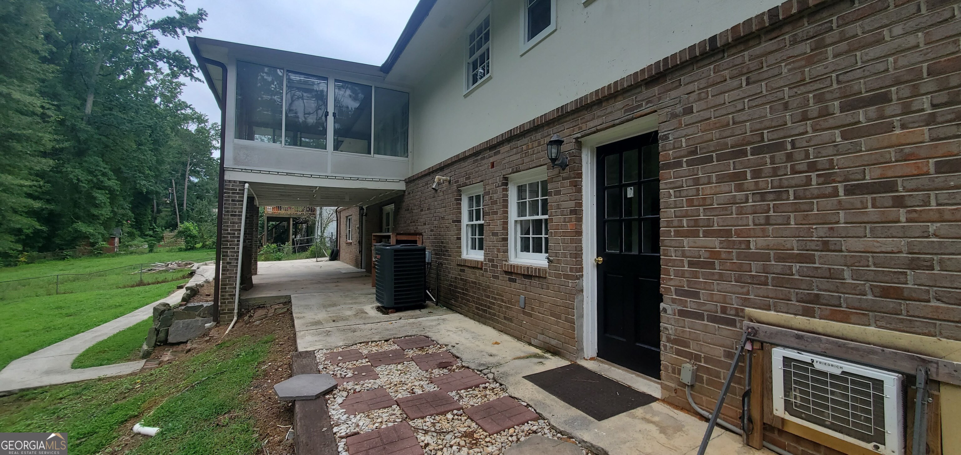 Photo 20 of 22 of 678 SOUTHWIND house