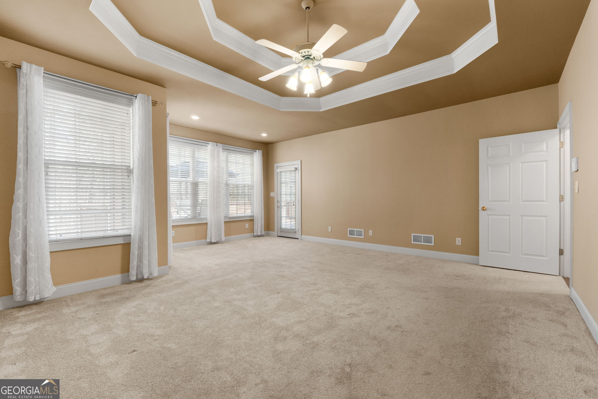 Fayetteville, Georgia 30215, United States, 5 Bedrooms Bedrooms, ,5 BathroomsBathrooms,Residential,Active,11023