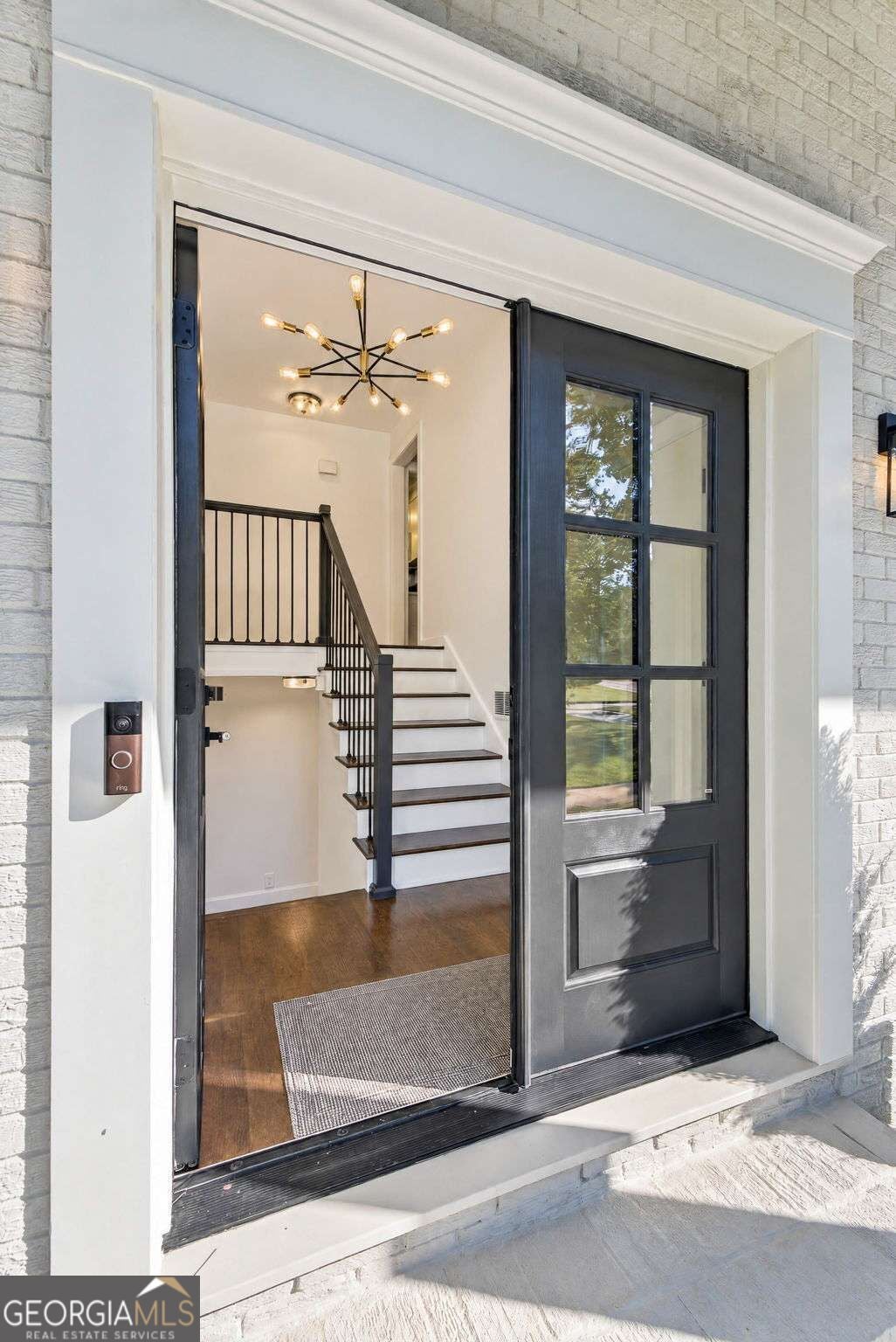 2131 Chevy Chase LN