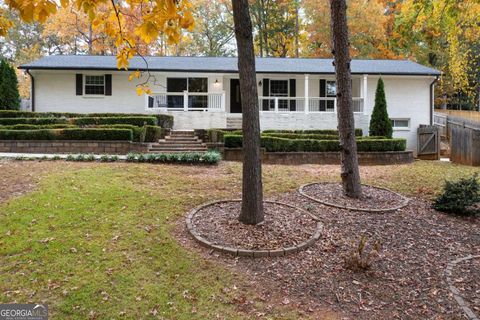 Photo of 620 Spalding Drive, Sandy Springs, GA 30328 (MLS # 10641214)