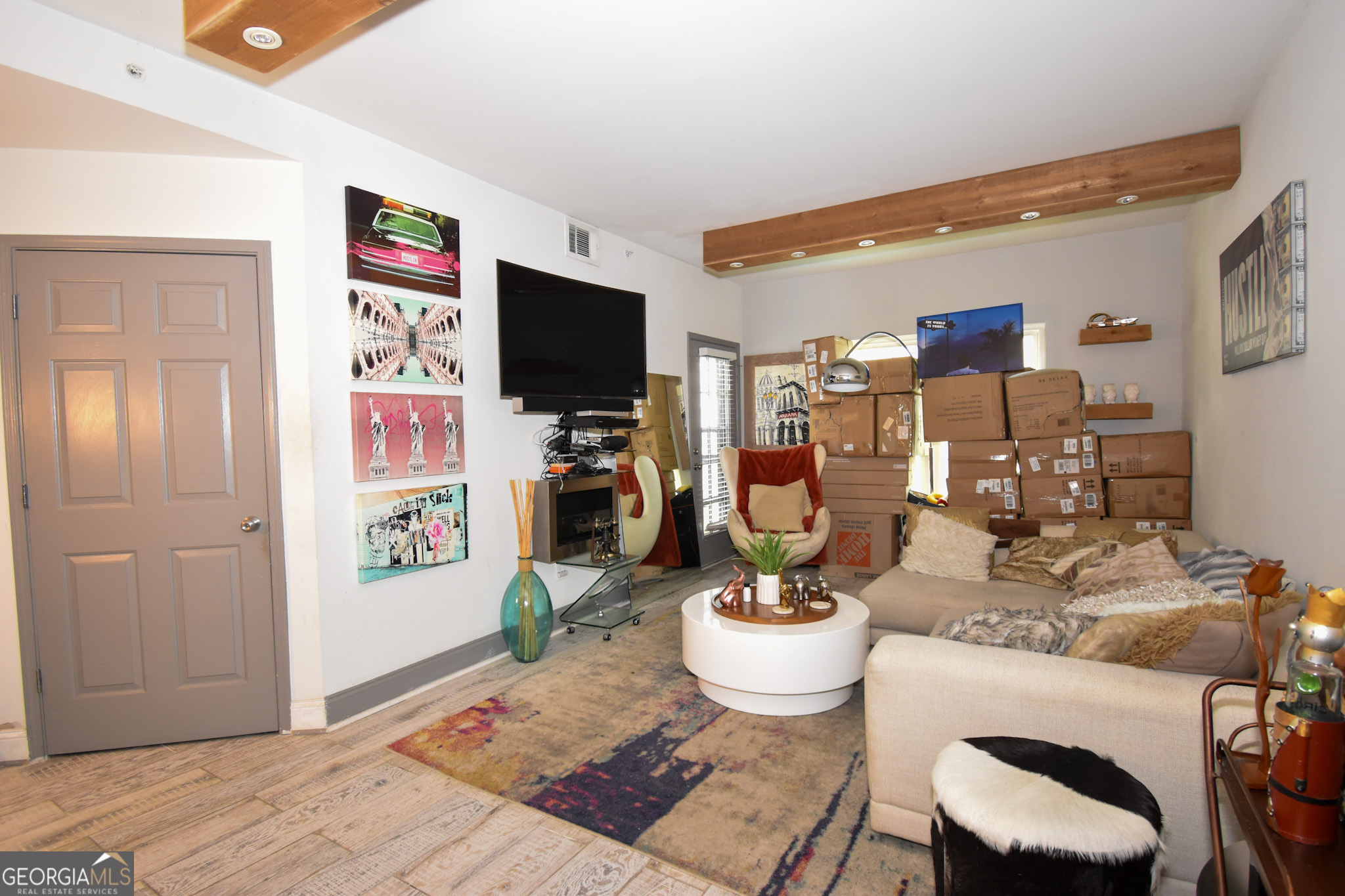1074 Peachtree WALK NE # 423