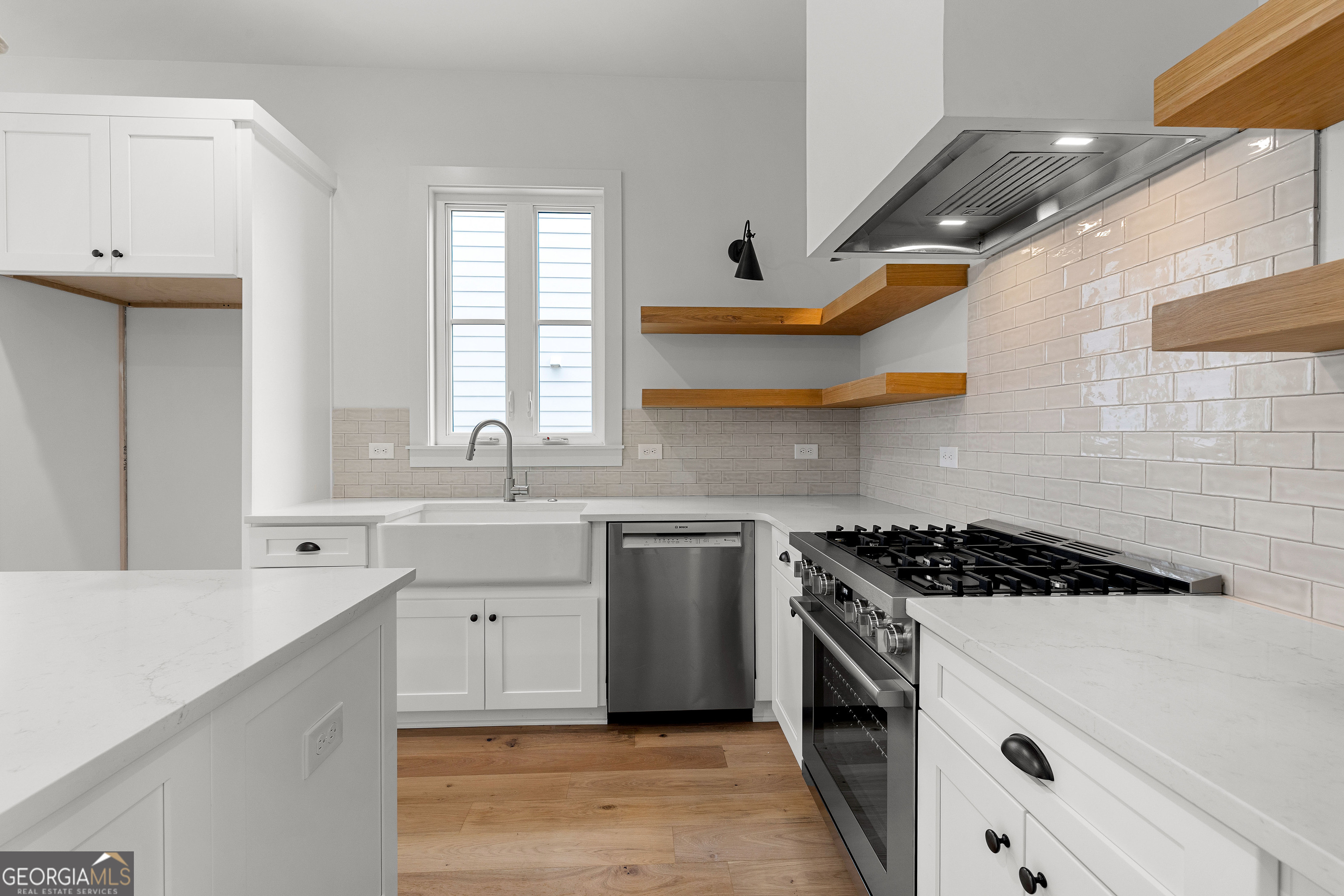 Fayetteville, Georgia 30214, United States, 2 Bedrooms Bedrooms, ,3 BathroomsBathrooms,Residential,Active,251348