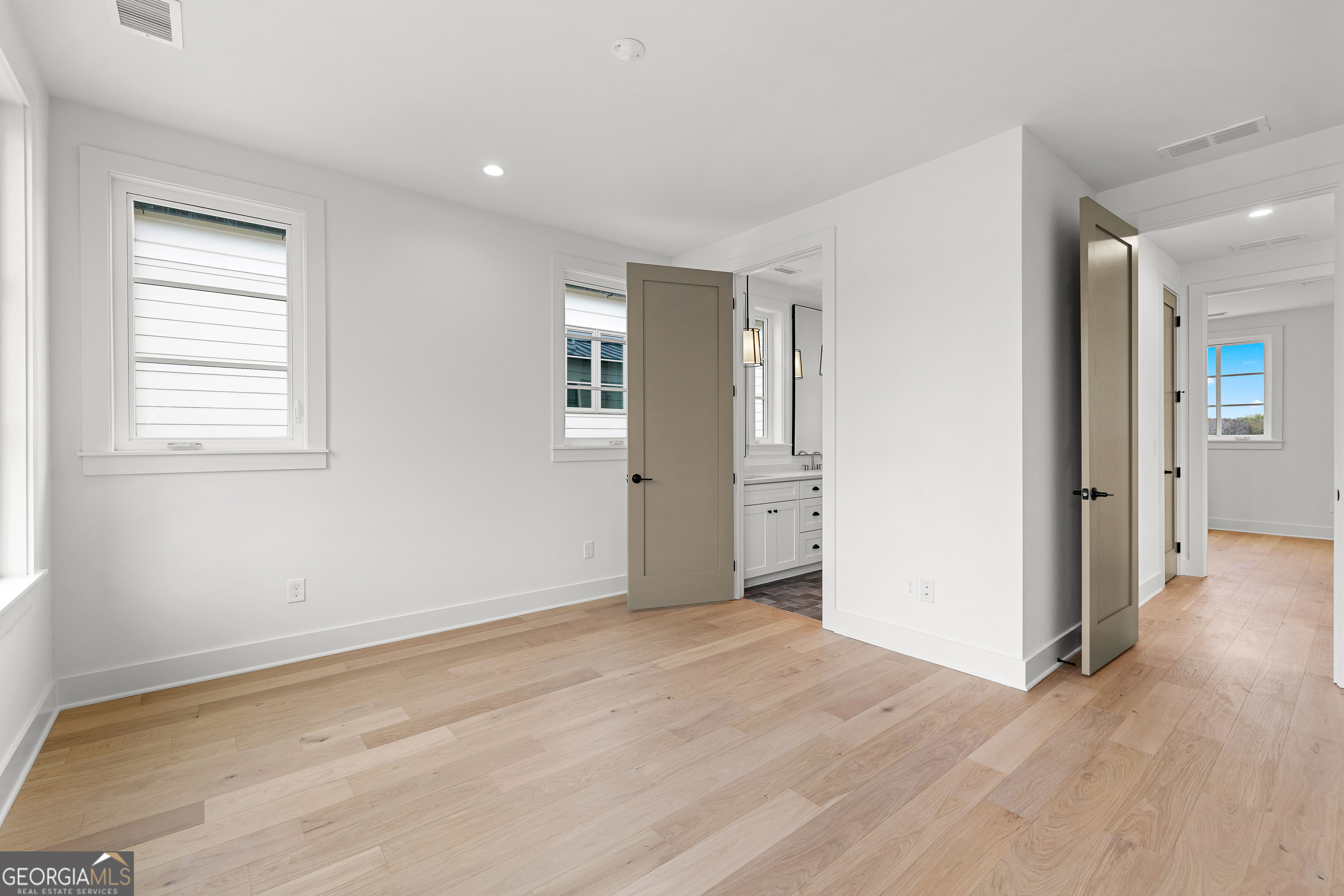 Fayetteville, Georgia 30214, United States, 2 Bedrooms Bedrooms, ,3 BathroomsBathrooms,Residential,Active,251348