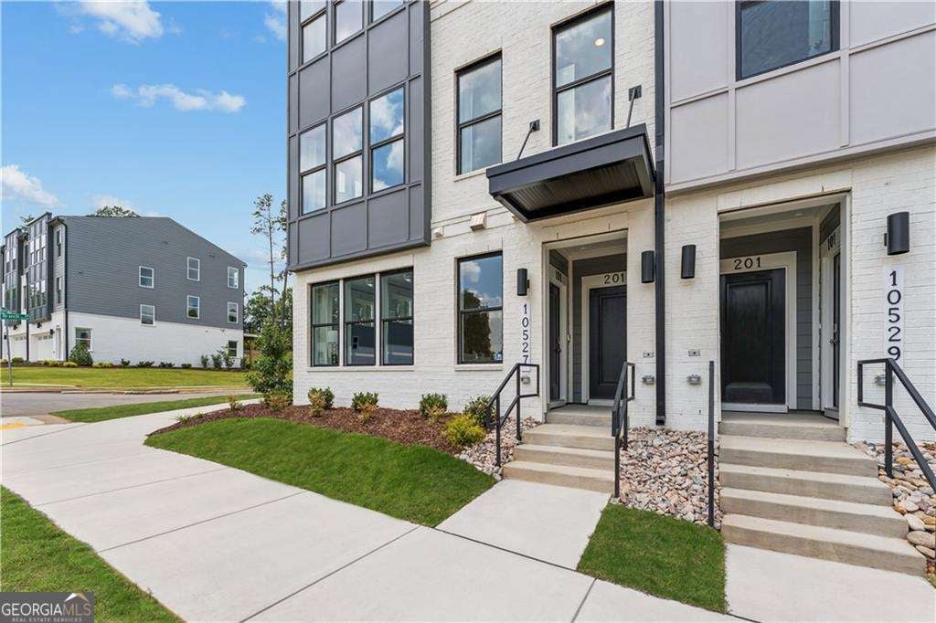 Photo of 338 Skylar Court SE #104, Atlanta, GA 30315 (MLS # 10845064)