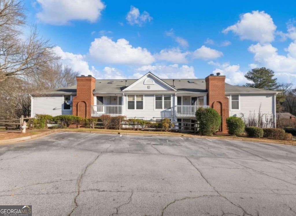 Photo of 6397 Wedgewood Trace #E, Tucker, GA 30084 (MLS # 10657003)