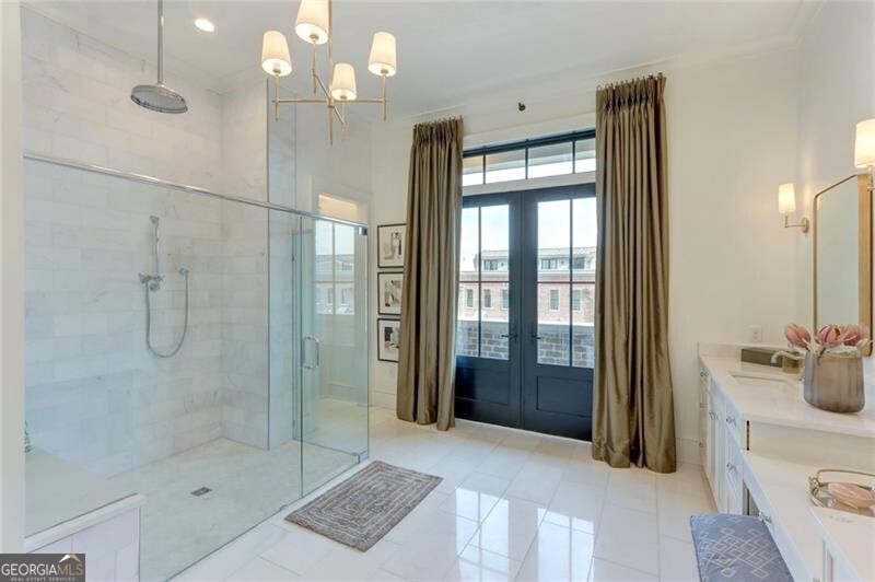 Savannah, Georgia 31401, United States, 4 Bedrooms Bedrooms, ,5 BathroomsBathrooms,Residential,Active,52042