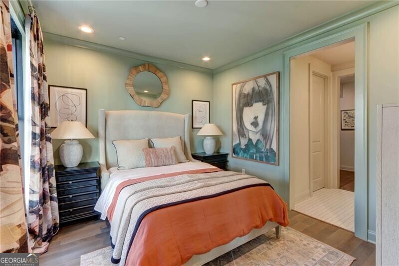 Savannah, Georgia 31401, United States, 4 Bedrooms Bedrooms, ,5 BathroomsBathrooms,Residential,Active,52042