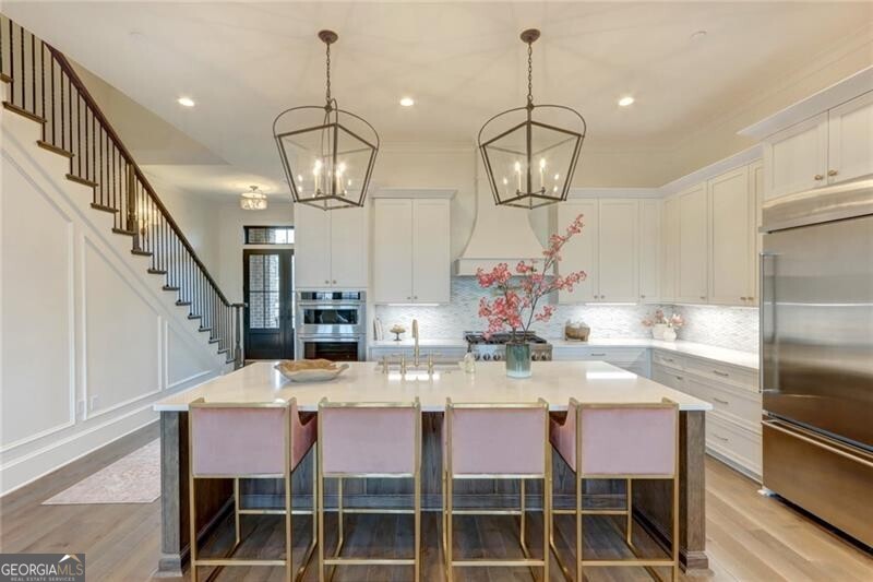 Savannah, Georgia 31401, United States, 4 Bedrooms Bedrooms, ,5 BathroomsBathrooms,Residential,Active,52042