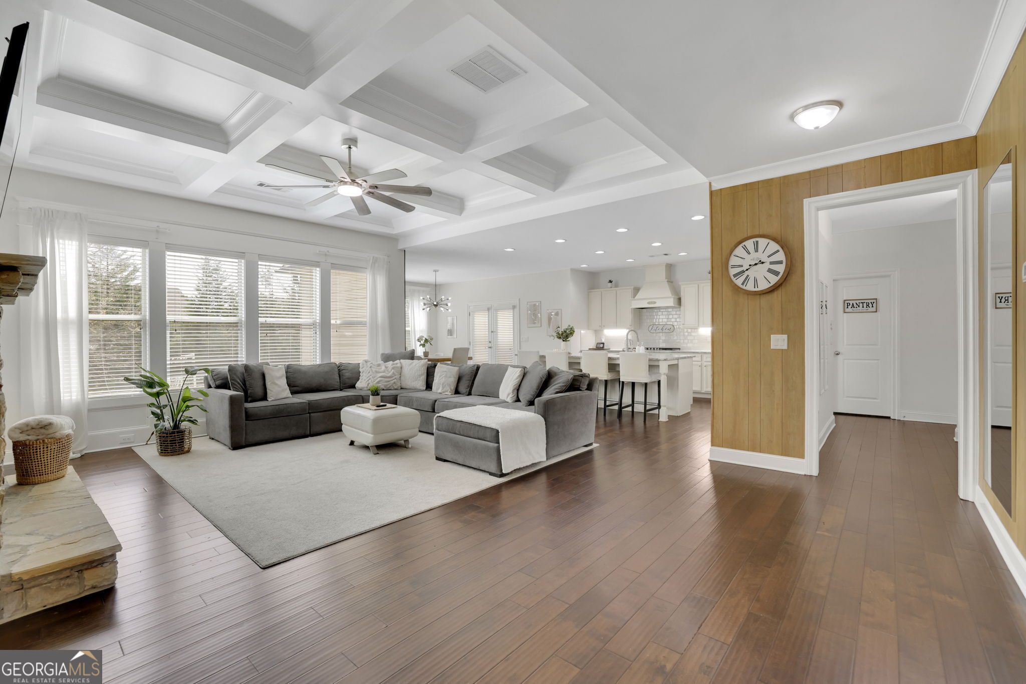 425 Blackwell BND