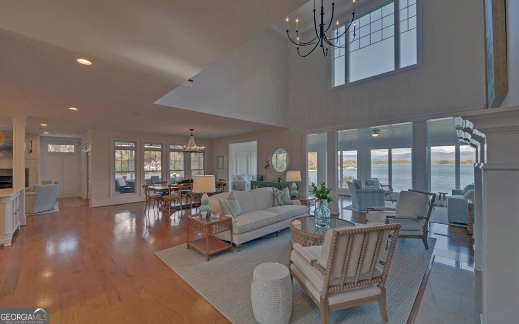 1951 Island View DR