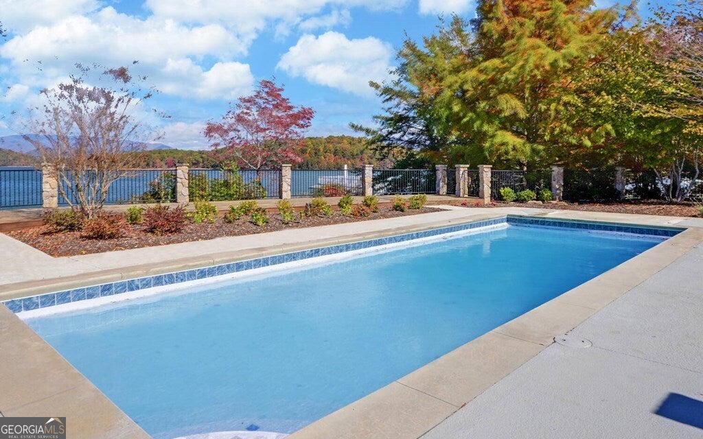 1951 Island View Dr, Hiawassee, GA, 30546, USA, 8 Bedrooms Bedrooms, ,6 BathroomsBathrooms,Residential,Pending,1951 Island View Dr,10526894