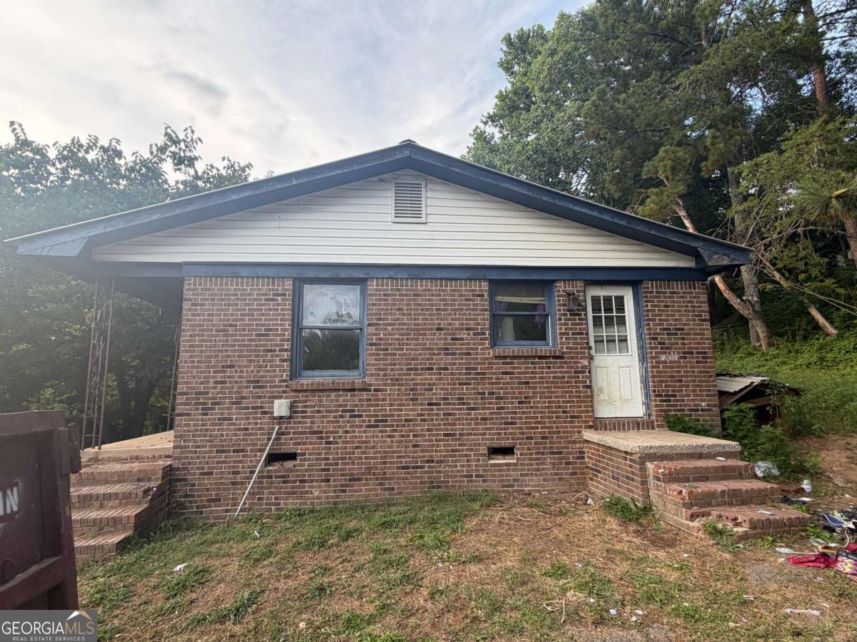 1018 Scott Brown RD SE