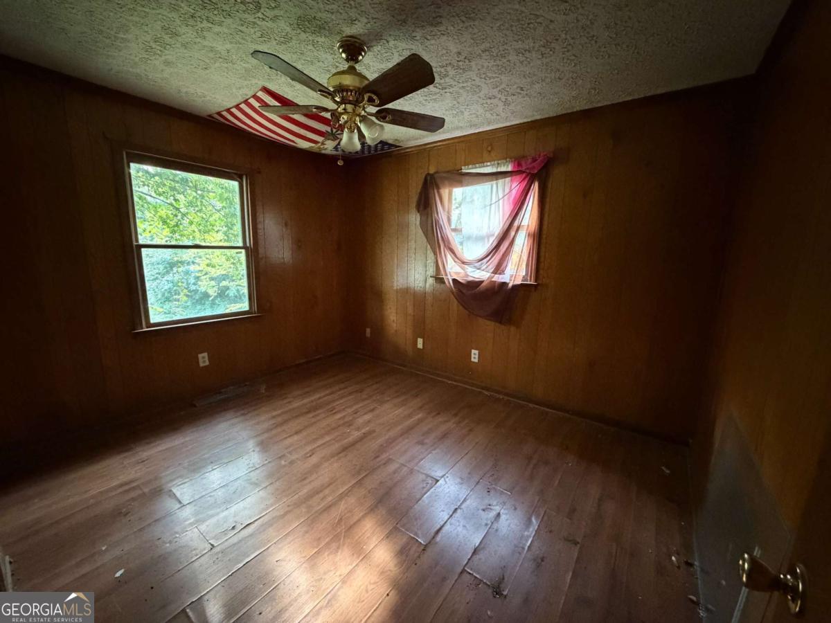 1018 Scott Brown RD SE