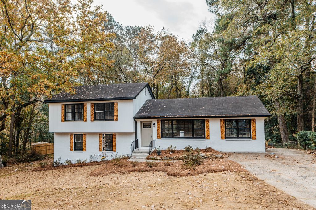 Photo of 2916 Southshore Drive, Macon, GA 31204 (MLS # 10650236)