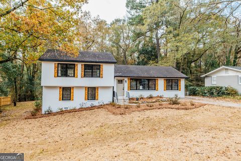 Photo of 2916 Southshore Drive, Macon, GA 31204 (MLS # 10650236)