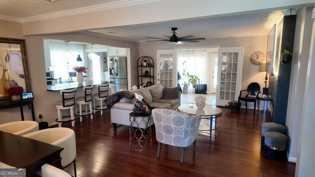 7 Willowbrook CT