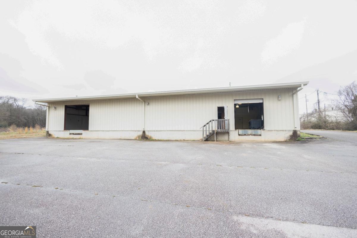 226 Dovetown RD