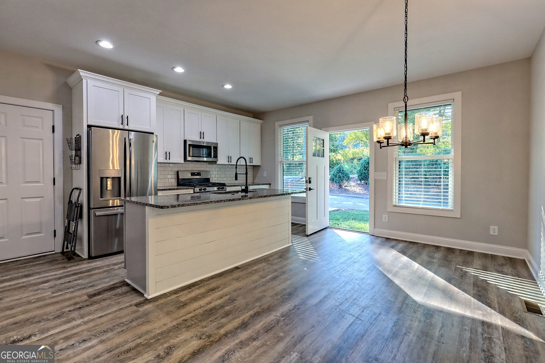 18 Living Waters WAY