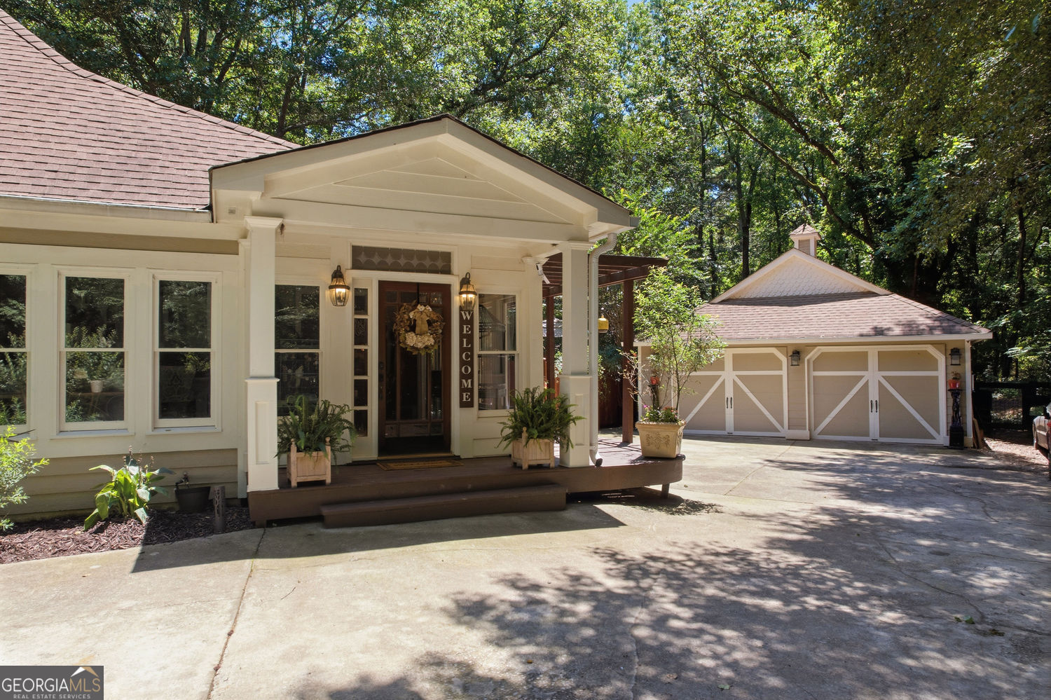1042 Bailey RD