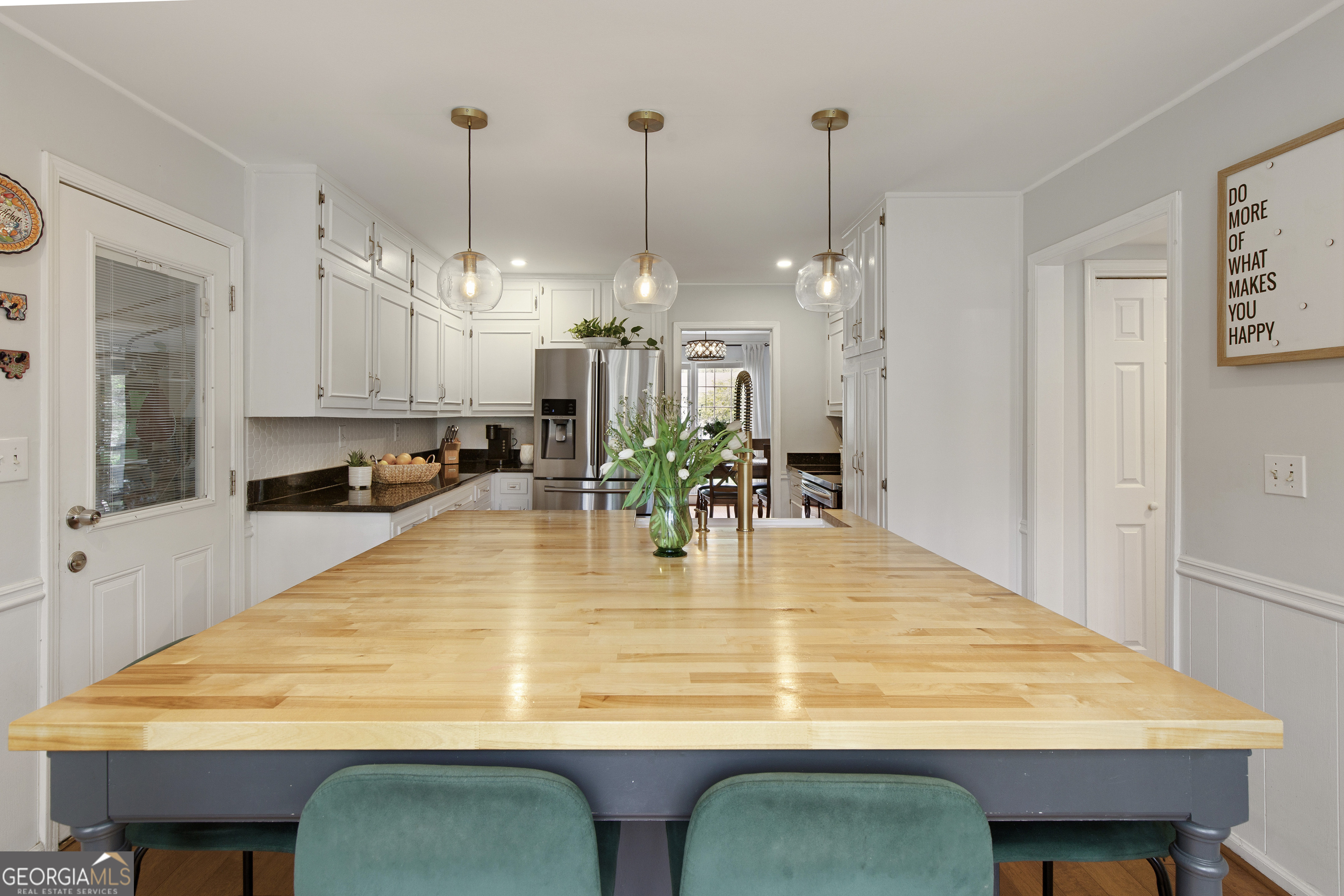 Roswell, Georgia 30076, United States, 5 Bedrooms Bedrooms, ,4 BathroomsBathrooms,Residential,Active,102881