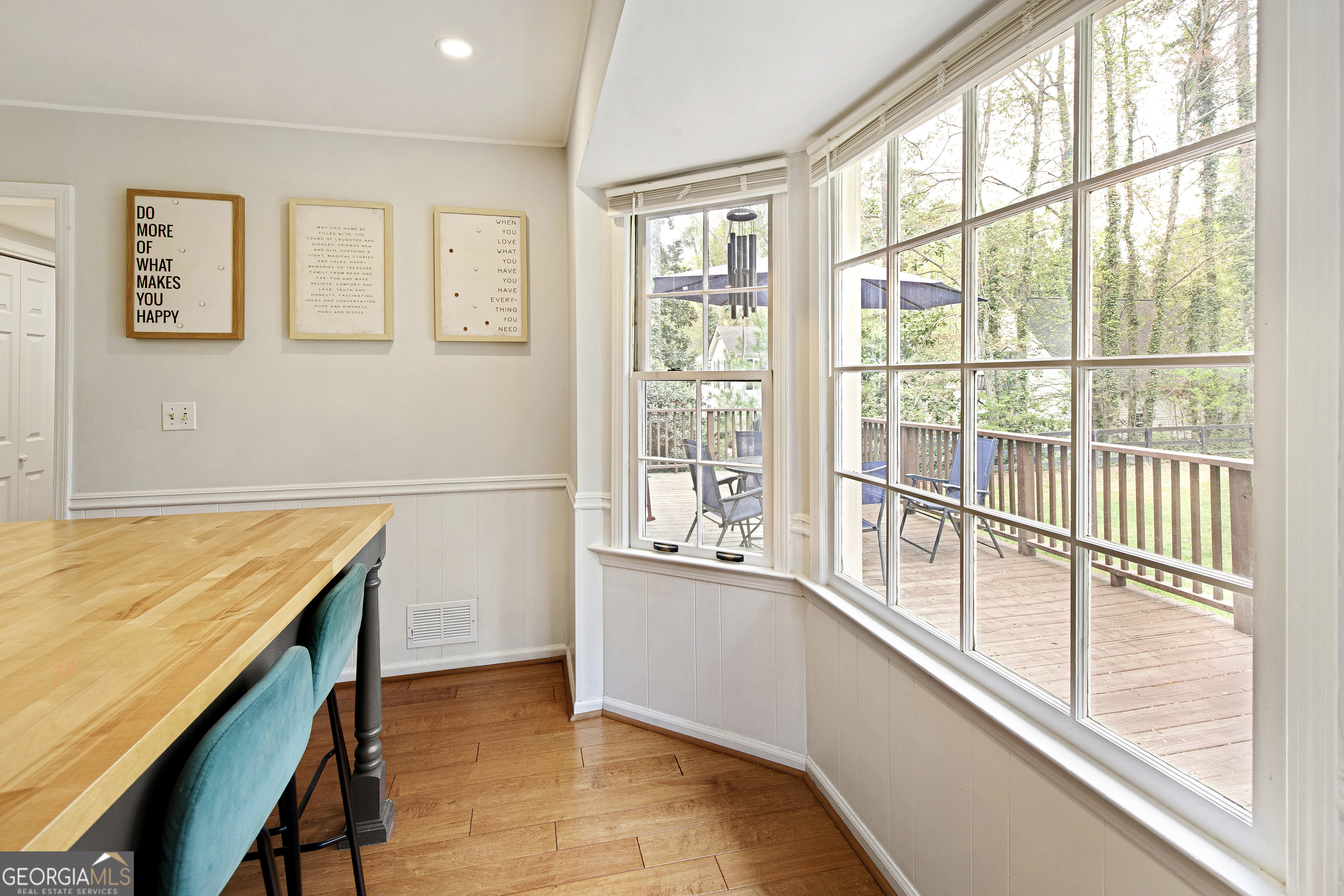 Roswell, Georgia 30076, United States, 5 Bedrooms Bedrooms, ,4 BathroomsBathrooms,Residential,Active,102881