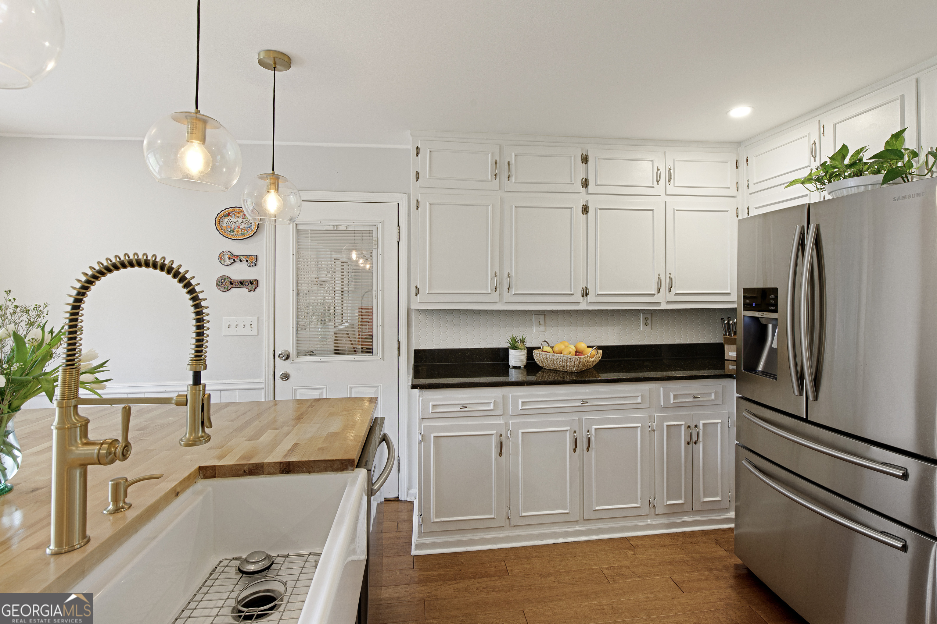 Roswell, Georgia 30076, United States, 5 Bedrooms Bedrooms, ,4 BathroomsBathrooms,Residential,Active,102881