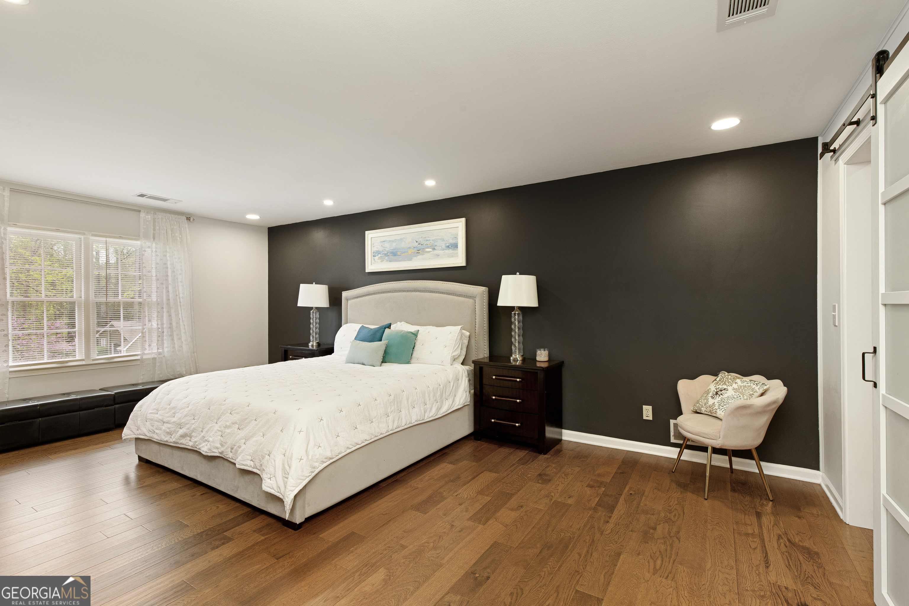 Roswell, Georgia 30076, United States, 5 Bedrooms Bedrooms, ,4 BathroomsBathrooms,Residential,Active,102881