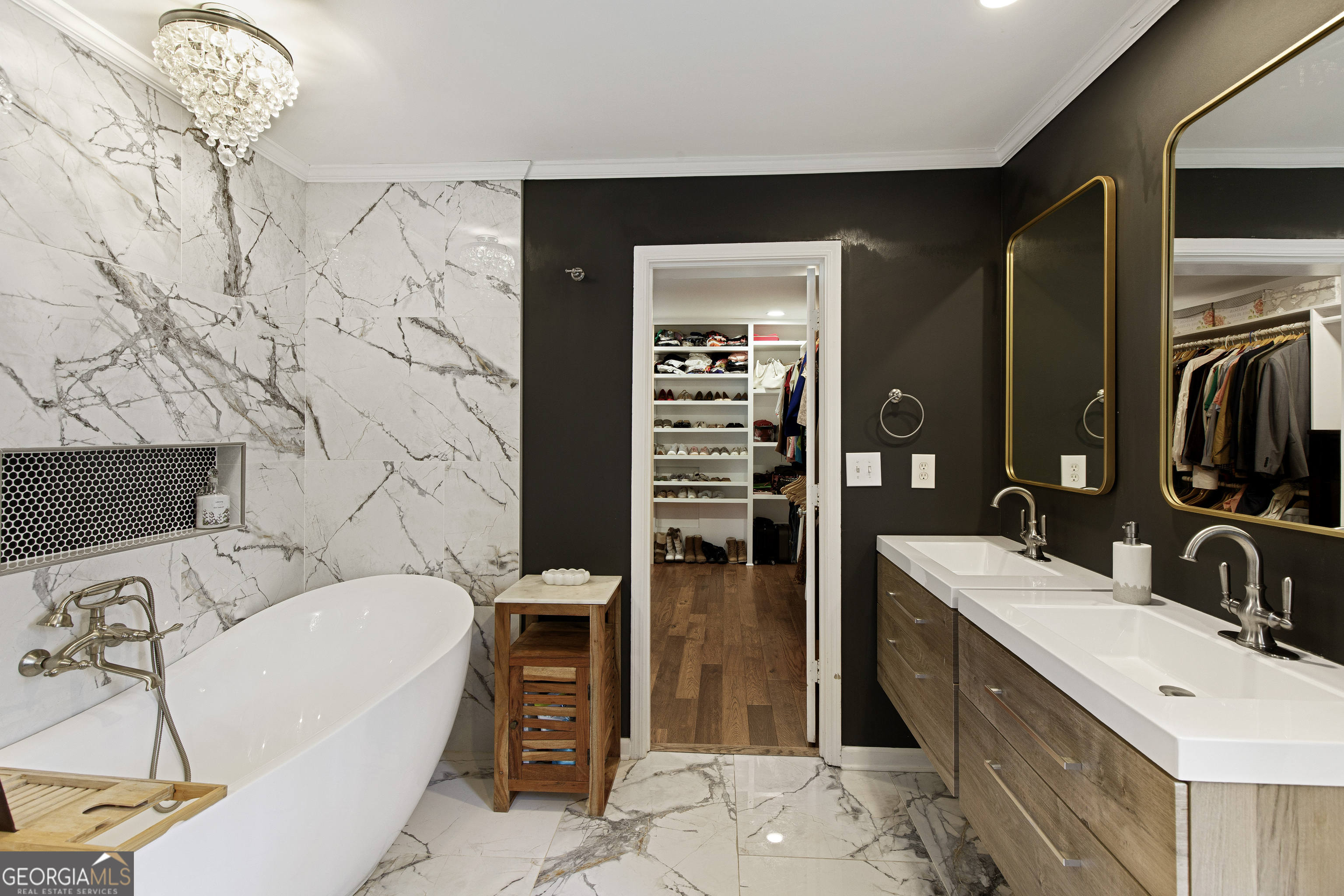 Roswell, Georgia 30076, United States, 5 Bedrooms Bedrooms, ,4 BathroomsBathrooms,Residential,Active,102881