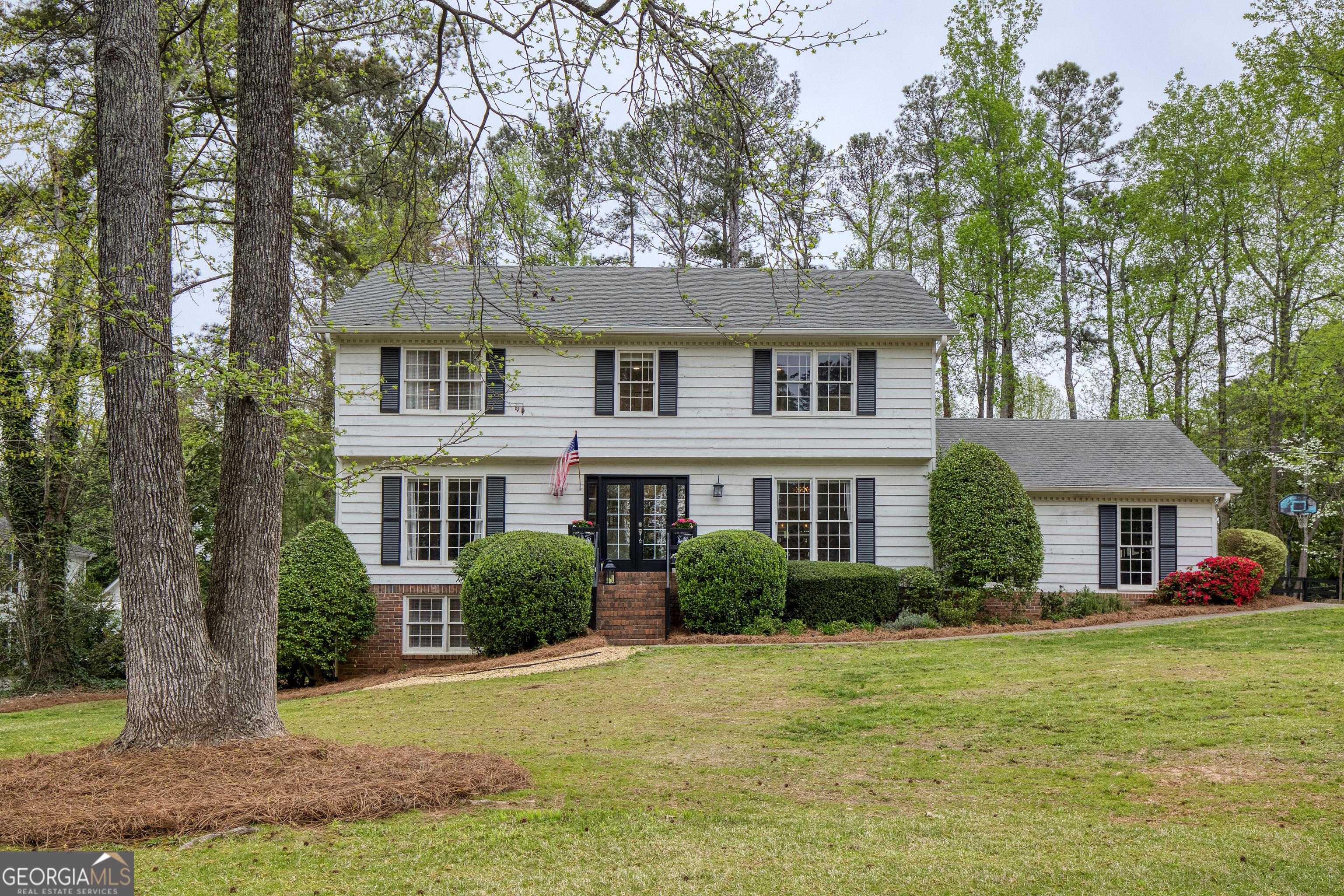 Roswell, Georgia 30076, United States, 5 Bedrooms Bedrooms, ,4 BathroomsBathrooms,Residential,Active,102881