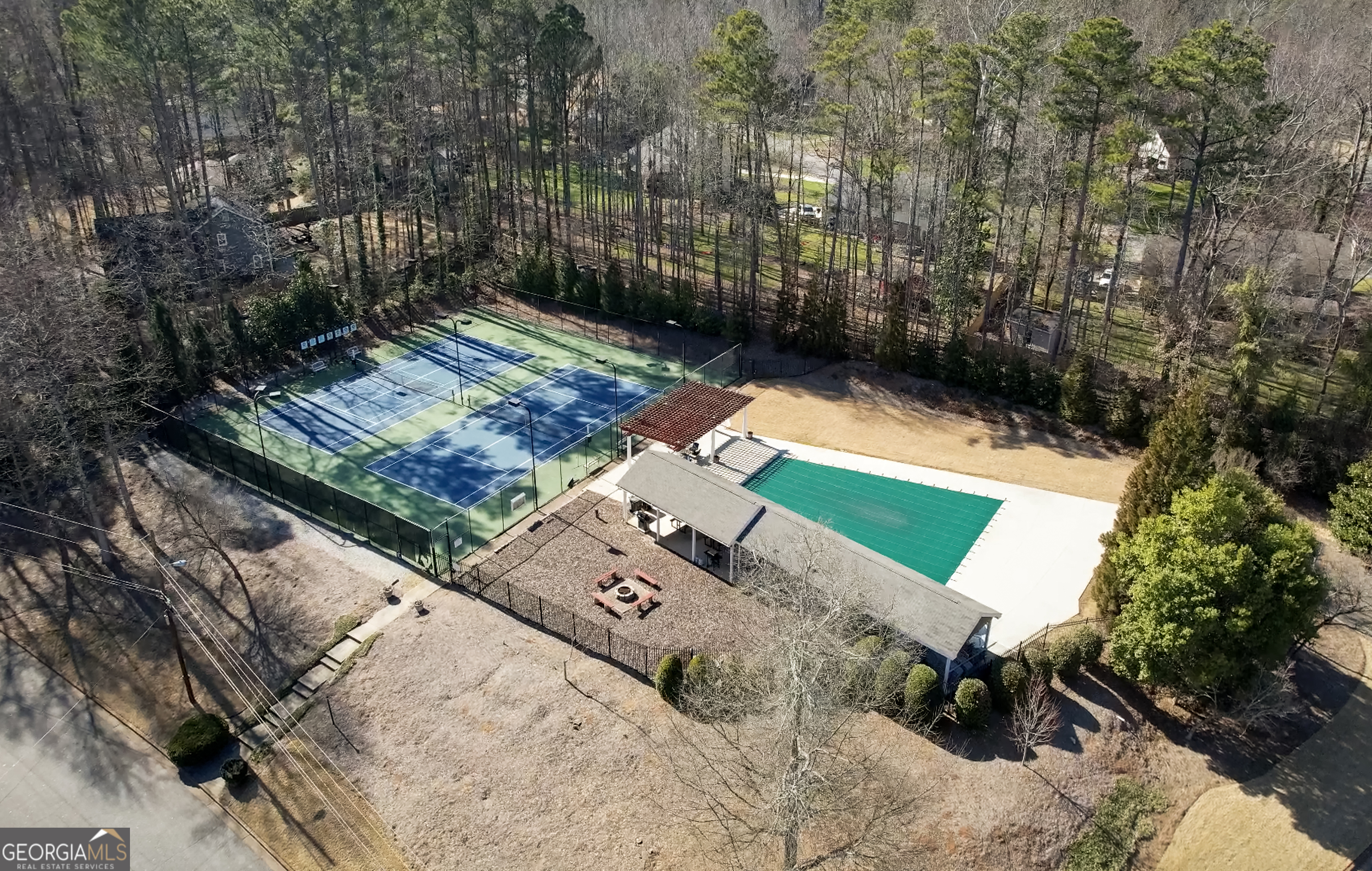 Roswell, Georgia 30076, United States, 5 Bedrooms Bedrooms, ,4 BathroomsBathrooms,Residential,Active,102881