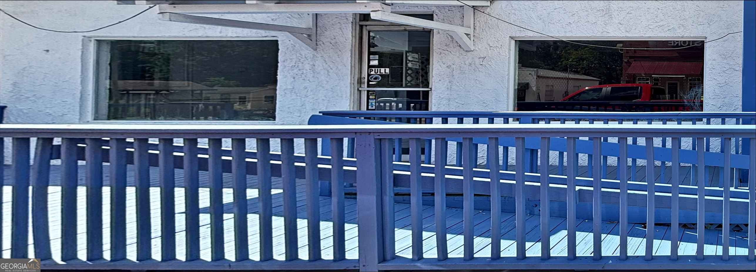 7 E Oak ST