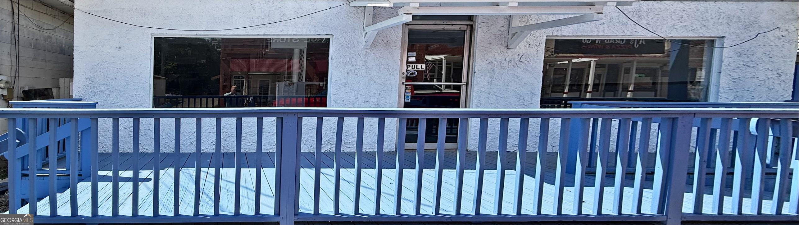 7 E Oak ST