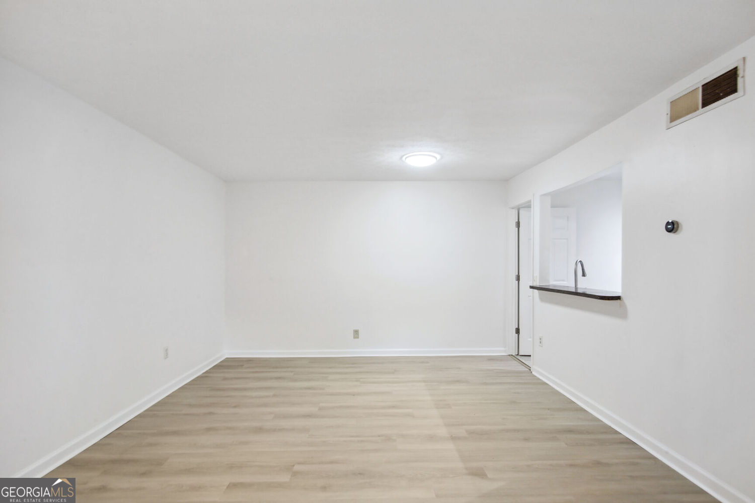 Atlanta, Georgia 30318, United States, 1 Bedroom Bedrooms, ,1 BathroomBathrooms,Residential,Active,236192