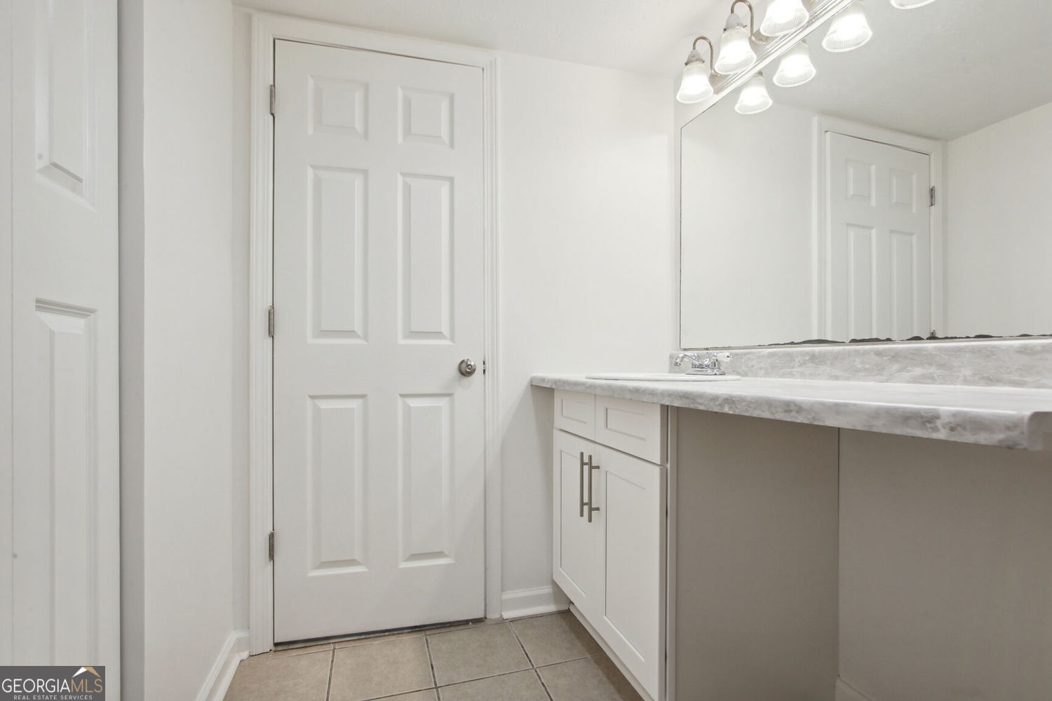 Atlanta, Georgia 30318, United States, 1 Bedroom Bedrooms, ,1 BathroomBathrooms,Residential,Active,236192