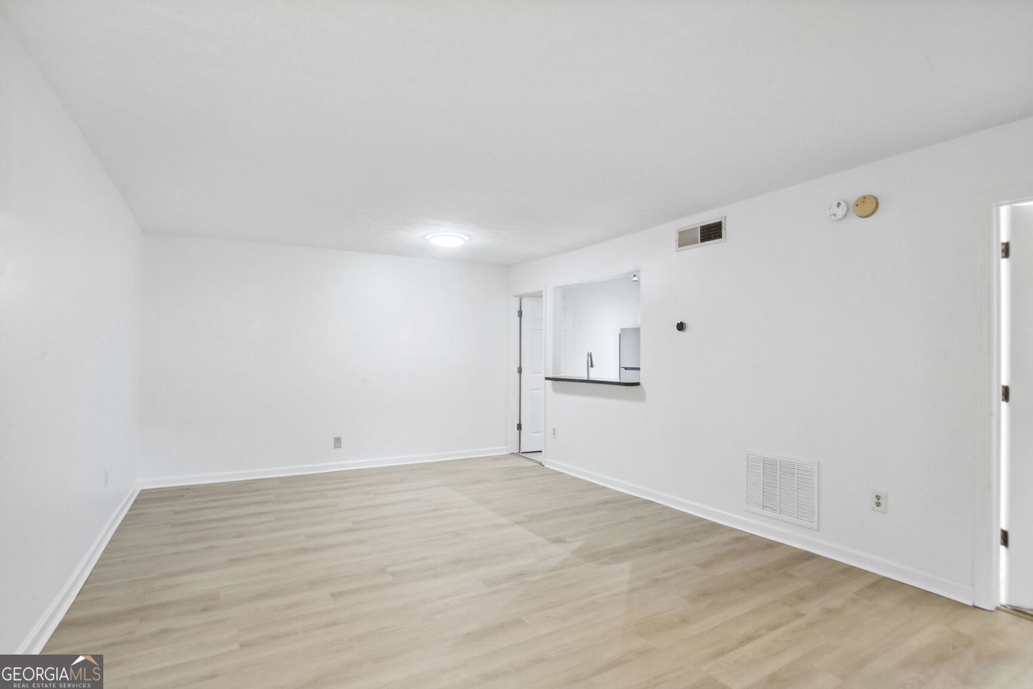 Atlanta, Georgia 30318, United States, 1 Bedroom Bedrooms, ,1 BathroomBathrooms,Residential,Active,236192