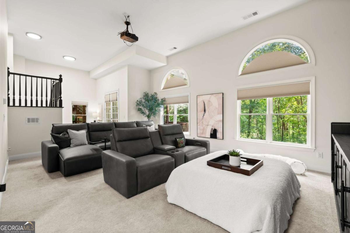 Lake Summit - Residential