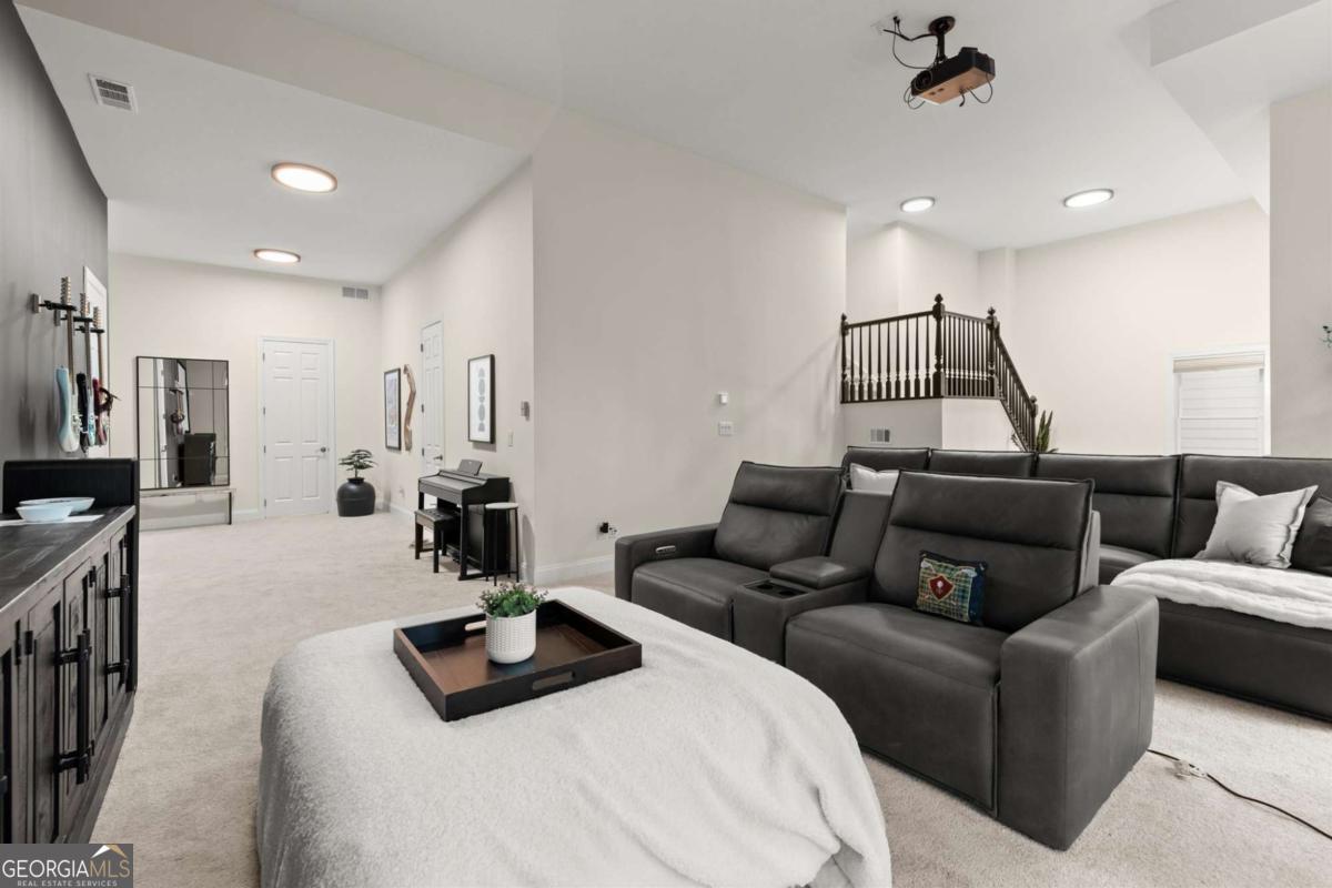 Lake Summit - Residential