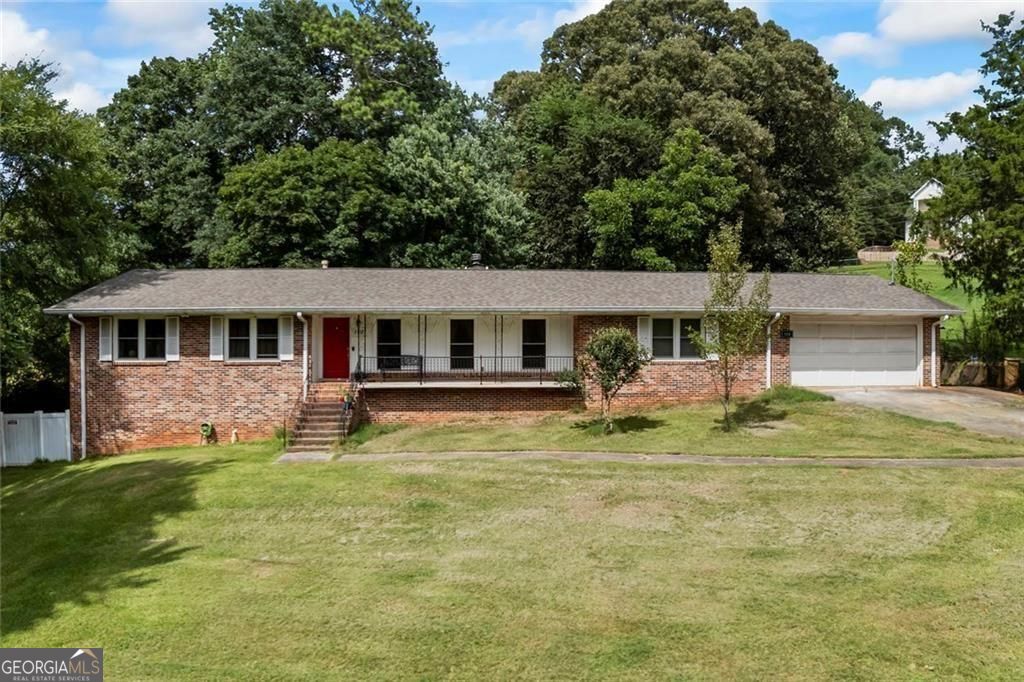 Photo of 150 Shawnee Drive, Athens, GA 30606 (MLS # 10810827)