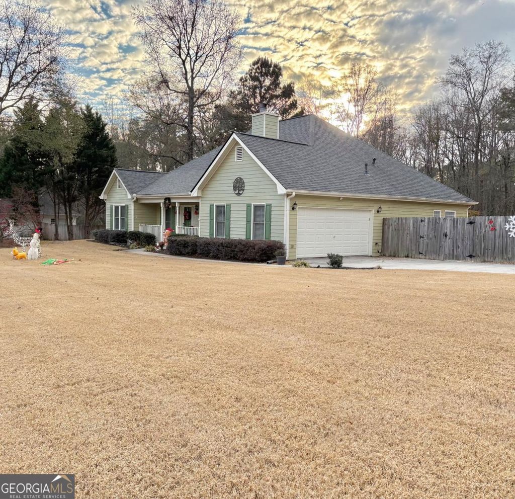 Photo of 770 HUNTERS Lane, Loganville, GA 30052 (MLS # 10656245)