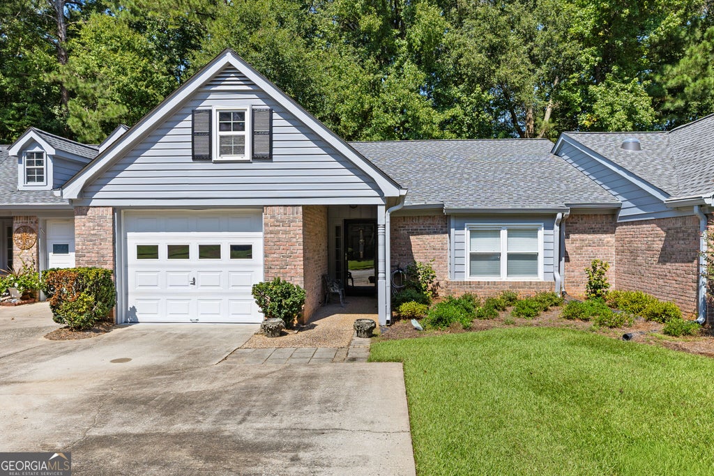 Photo of 14 Dover Trail, Peachtree City, GA 30269 (MLS # 10847739)