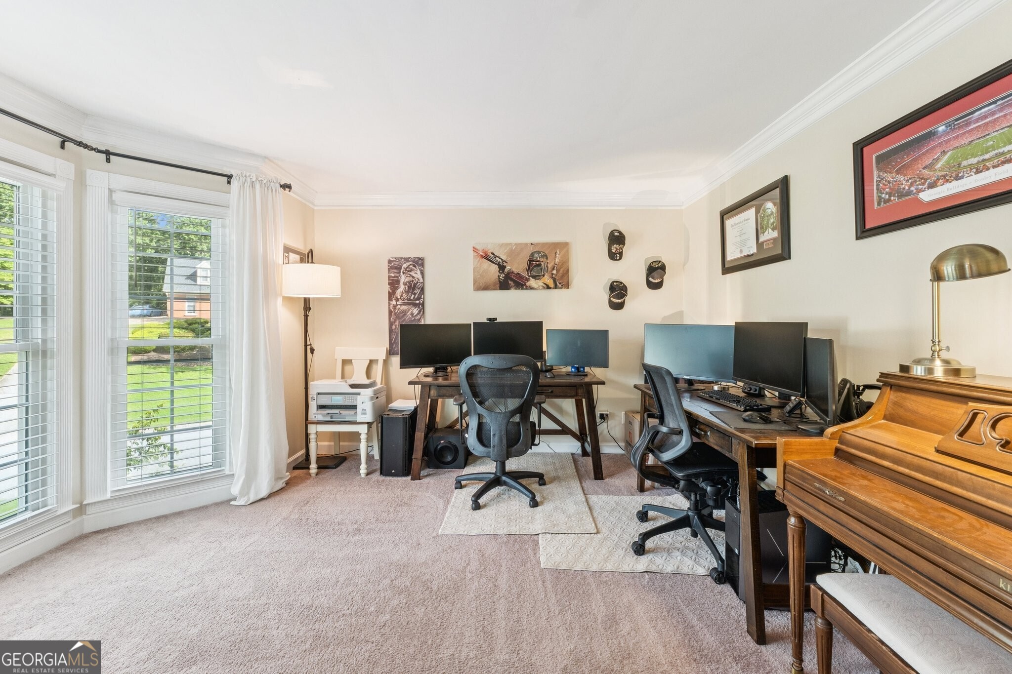 585 Emerald PKWY