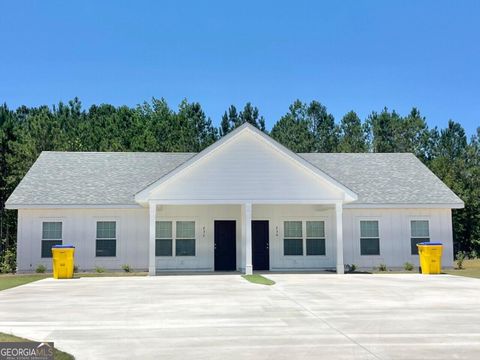 230 & 232 Firefly LN Brooklet GA 30415