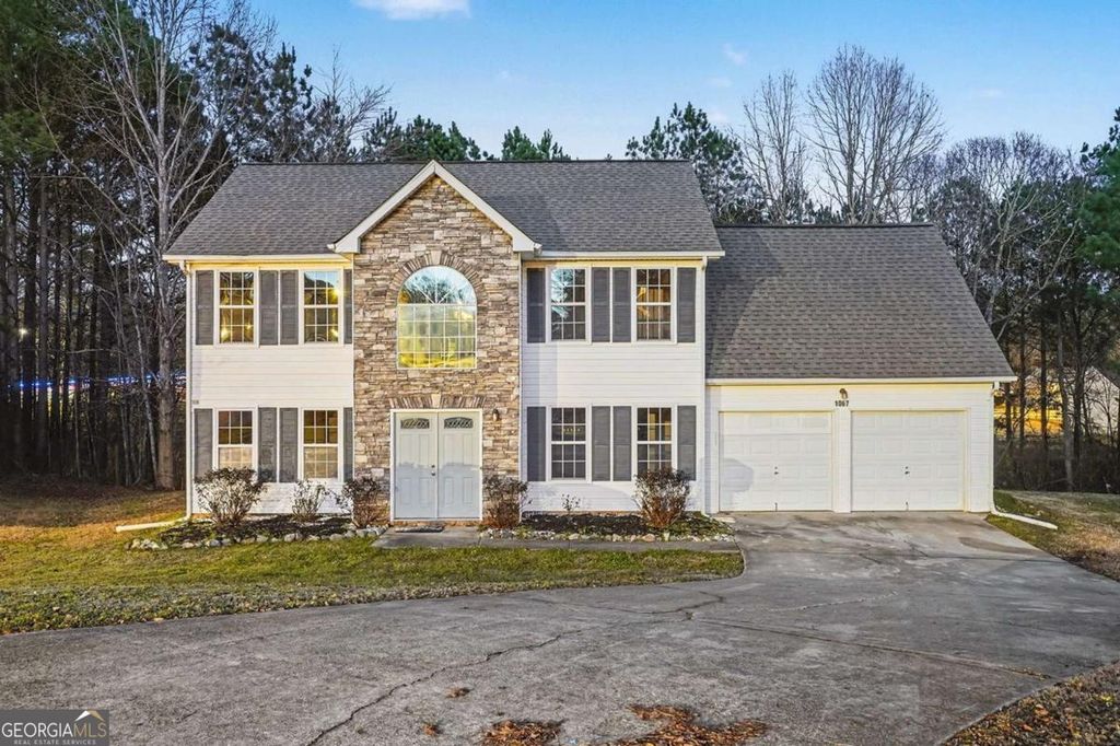 Photo of 1067 Misty Meadows Point, Hampton, GA 30228 (MLS # 10679683)